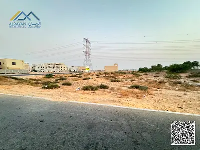 An excellent investment opportunity: a prime plot of land (fees included) located on a main road, suitable for villa construction and investment. Free