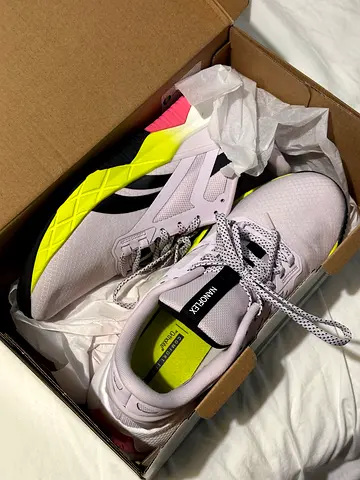 Puma Hybrid Runner sneakers - barely worn, size 39
