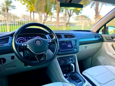 2017 Volkswagen TIGUAN — миниатюра 14