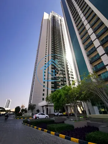 Spacious 1 BR I Balcony with sea view I Vacant