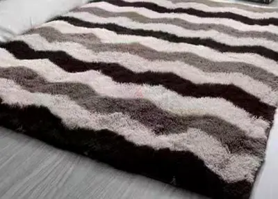 Velvet Fluffy Area Rug Carpet – 160×210 CM | UAE COD 🇦🇪