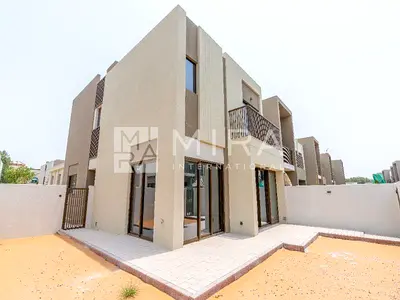 4BR Townhouse for Rent | La Violeta