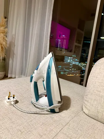 Black+Decker Electric Steam Iron