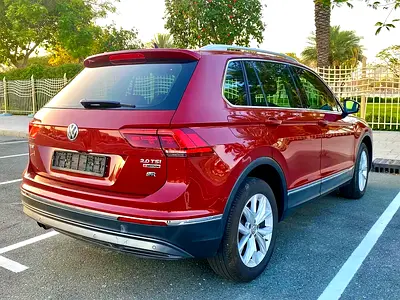 2017 Volkswagen TIGUAN — фото 9