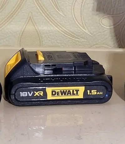 DEWALT 18v/1.5 BATTERY