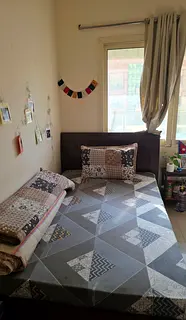 Private medium size room shared bath near nahda metro station