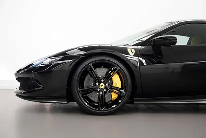 2025 Ferrari 296 GTS 照片 6