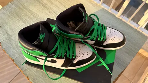 Nike Air Jordan 1 Retro High OG “Lucky Green”