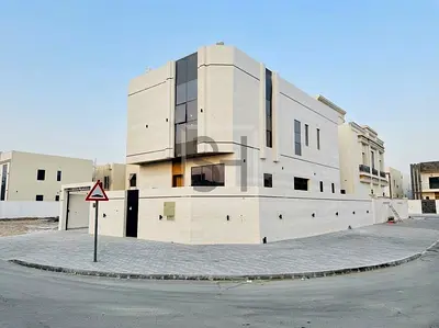 Villa for sale in a prime location opposite services and Sheikh Mohammed Bin Zayed Road.
