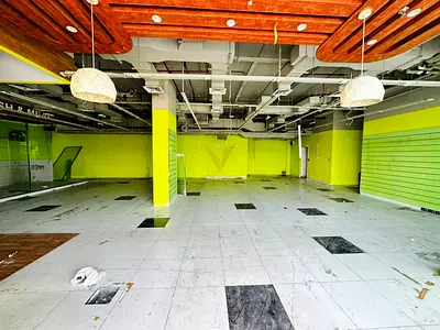 ROAD-FACING SHOP | 1080 SQFT | READY TO LEASE