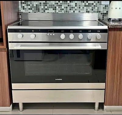 Siemens electric cooker 90 by 60 cm latest model like new condition