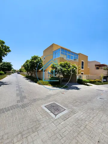 Corner villa 5 bedrooms I Single row I Private pool I Sea & beach views from the balcony and rooftop