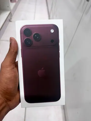 18 Pro maxx 512GB Tdra. Burgandy