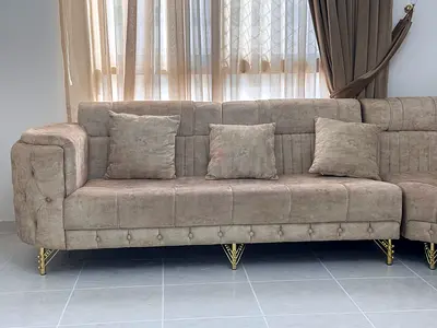 Luxury L-Shape Sofa with free Coffee Table + 4 Poufs FREE