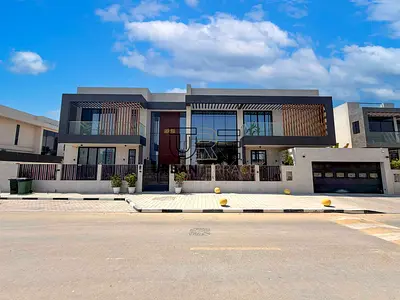 STAND ALONE VILLA | HUGE PLOT AND BUILD UP AREA | 5 BEDROOMS