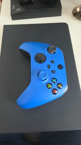 Official Microsoft Xbox series and 2 Wireless Controllers (Blue) and black - excellent Condition