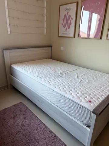 Full girl’s room furniture set in excellent condition for 990 AED only