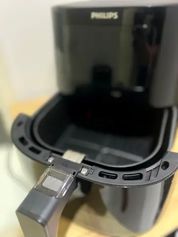 Philips Air Fryer 3000 Series- Good Condition, 4.1L/0.8KG, 1400W, 13 Functions, Model : HD9252/91