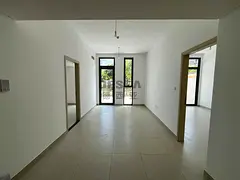 Garden & Pool View | Prime Location | Tenanted