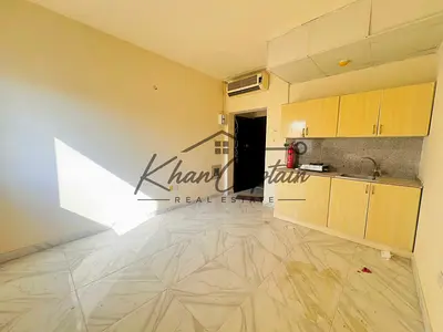 No Comission Stylish Studio Near Madina Mall