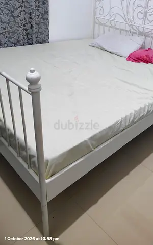King size bed