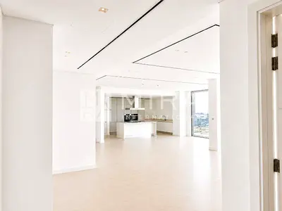 Luxury Apartment | Spacious Layout | Read to Move