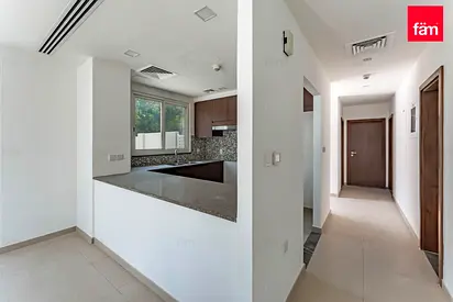 Pool View | Close To Park | Vacant I End Unit