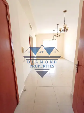 VERY NEAT AND CLEAN 1BHK/BR NEAR TO PARK AND KING FAISAL ROAD