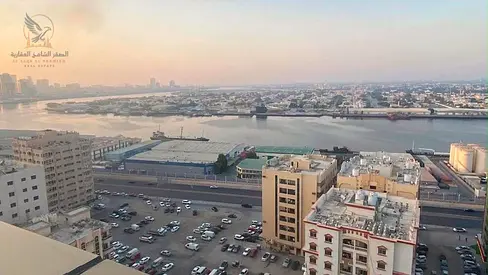 Furnished one-bedroom apartment in Al Rashidiya 1, behind the Ramada Black Hotel. Clean and tidy mattress, balcony overlooking the creek.