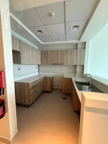 شقة أنيقة في مجمع سواي ريزيدنس السكني | موقع متميز في دبي هيلز إستيت