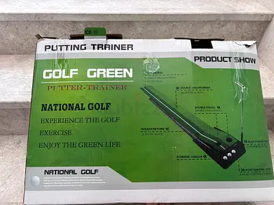 Portable Golf Putting Trainer Mat with Return and 3 Ball Storage