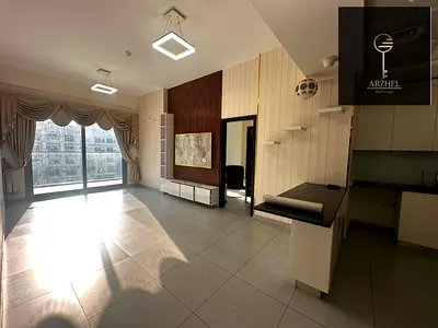 SPACIOUS APARTMENT | PRIME LOCATION | READY TO MOVE
