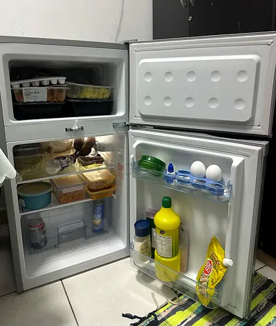 Geepas
125 L Double
Door Defrost
Refrigerator-
GRF1259GPE| Rapid
Cooling, Tropic Type And CFC-Freel