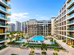 SPACIOUS 2BR | POOL VIEW | BRIGHT UNIT