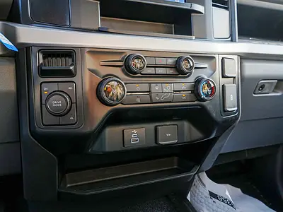 2026 FORD F-550 缩略图 13