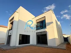 Brand New l Vacant l Near the Park