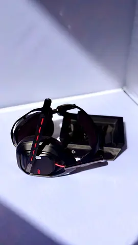 Wireless Gaming Headset with Charging Dock - Good Condition