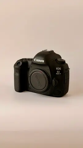 Used Canon 5D Mark IV