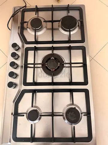 NIKAI Gas Stover 5 Burners 250 AED