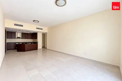 Good Sized 2 BR | Vacant | Near Metro Station!