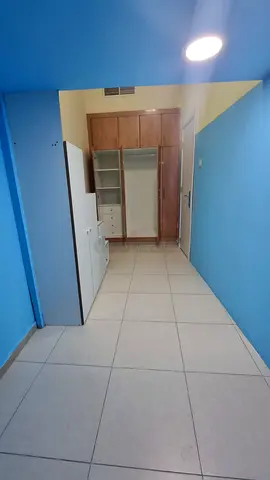Executive partition available for rent in Al barsha 1 near mall of emirates al barsha 1