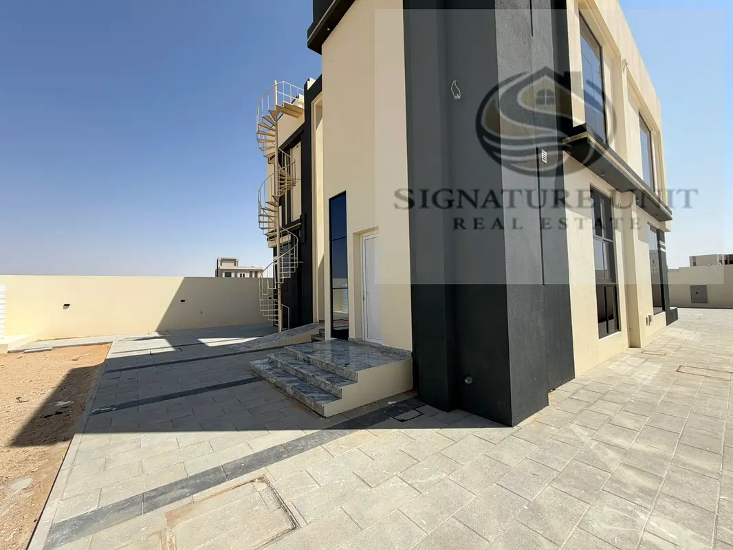 Spacious 4BR Villa with Majlis | Outdoor Kitchen
