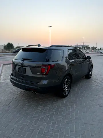 2018 FORD EXPLORER 照片 5