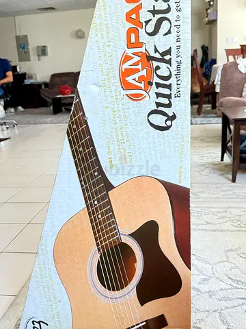 Used Amparo Quick Start Acoustic Guitar - perfect Condition still new