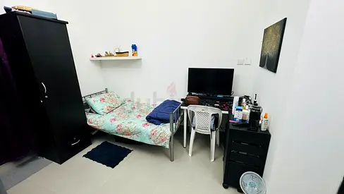 Bedspace Warsan 1300