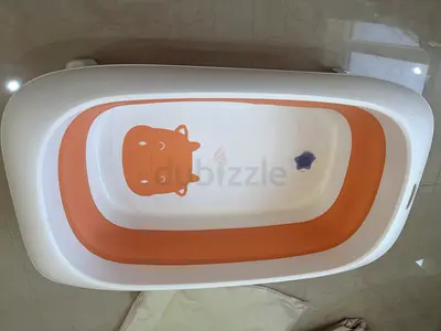 Bath tub baby