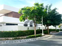 Stylish Double row 5 BR | Corner | Prime Finishes