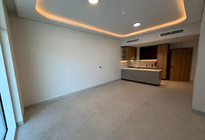 متاح | غرفتا نوم + غرفة خادمة | جديد تماماً | غير