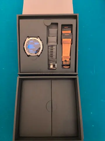 Garmin Fenix 8 51mm natural titanium perfect condition extra silicone and leather straps/orginal Box