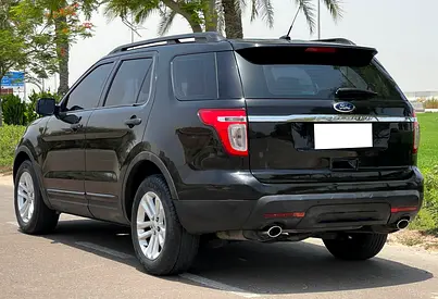 Ford Explorer 2015 XLT GCC Specs in Excellent Condition Single Owner Used Car For Sale-3